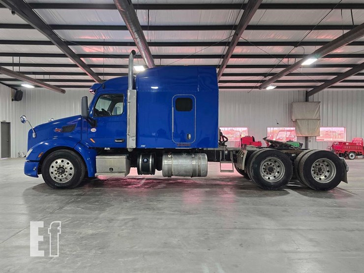 2017-peterbilt-579-image-5