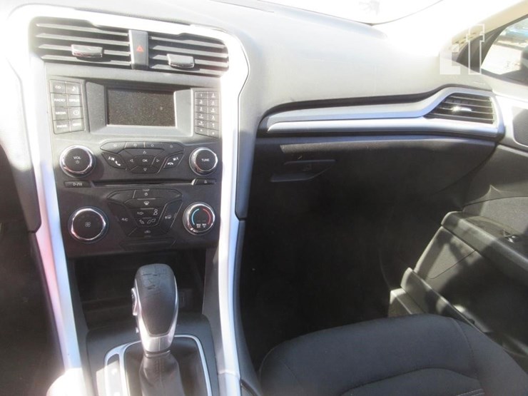 2015-ford-fusion-image-7
