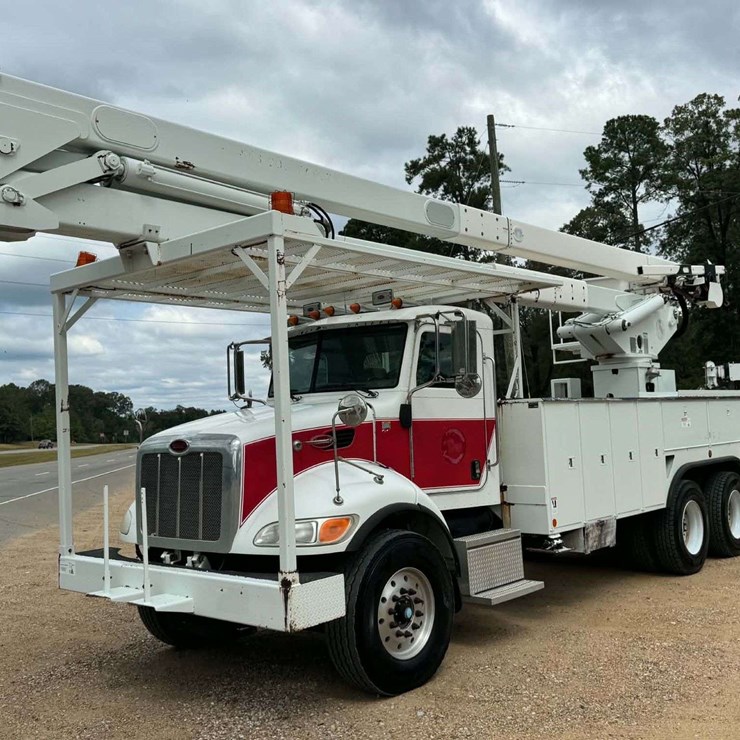 2009 PETERBILT 340