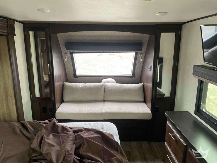 2018-33ft-jayco-white-hawk-30rls-t/a-travel-trailer-image-37