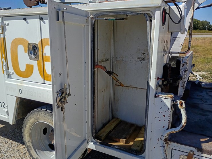 2003-ford-f550-image-60