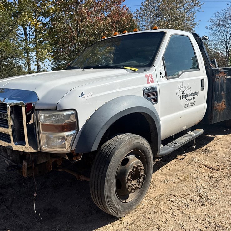 2010 FORD F550 XLT