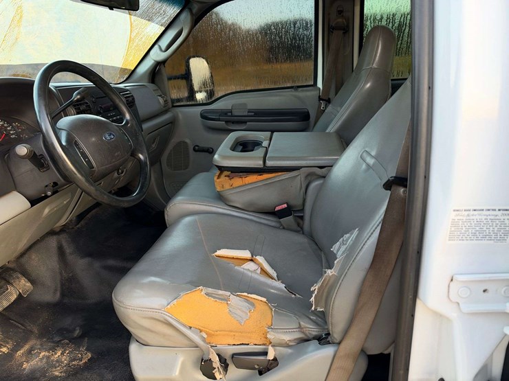 2007-ford-f550-image-10