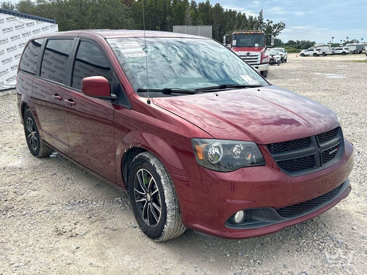 2018-dodge-grand-caravan-image-2