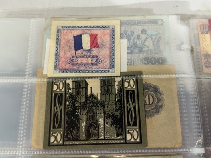 #40308-•-foreign-currency-bank-notes-image-148