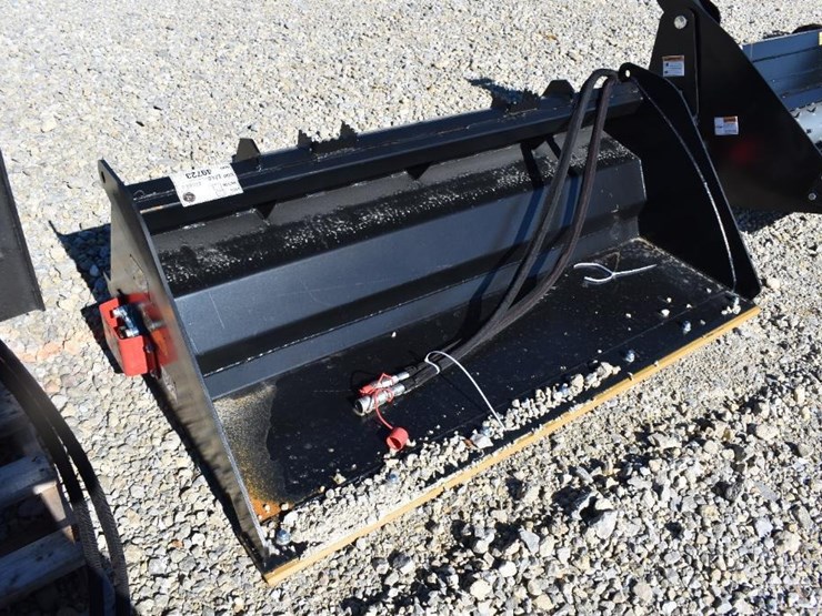 raytree-power-rake-bucket-attachment-49723-image-1