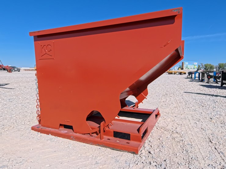 #3035-•-new-2-yard-self-dumping-hopper-image-1