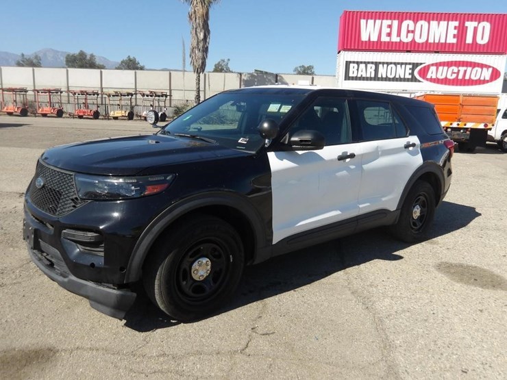 2021-ford-explorer-image-1