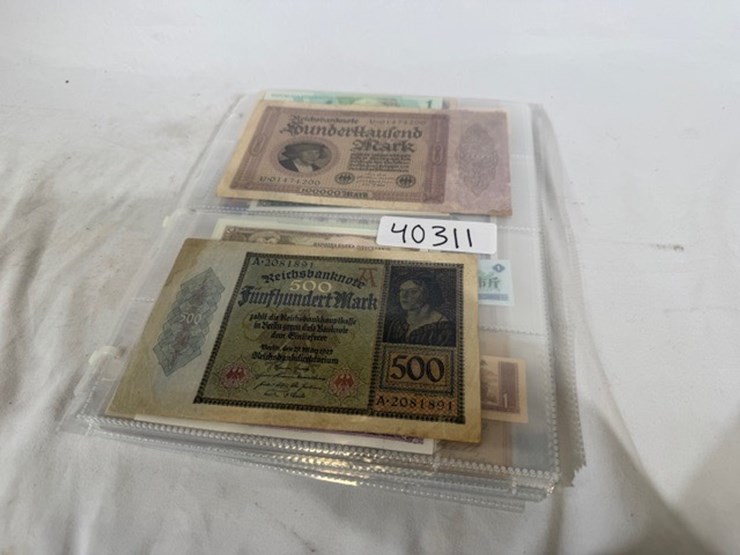 #40311-•-foreign-currency-bank-notes-image-1