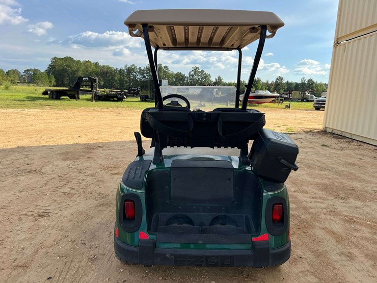 e-z-go-freedom-rxv-48v-electric-golf-cart-image-6