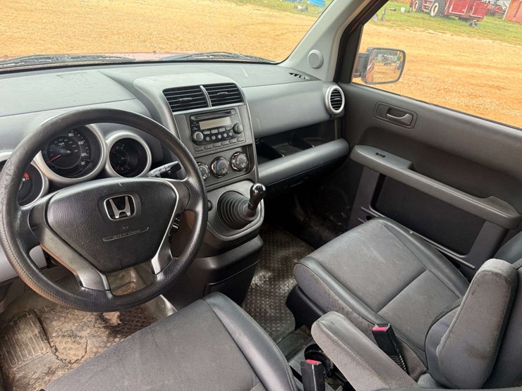 2005-honda-element-image-8