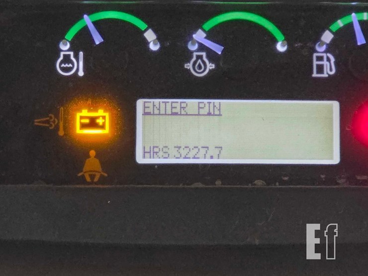2022-deere-650k-lgp-image-17