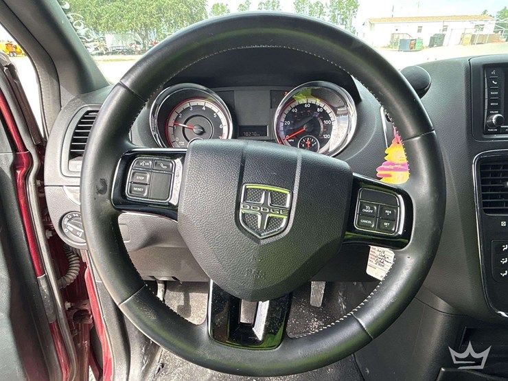 2018-dodge-grand-caravan-image-13