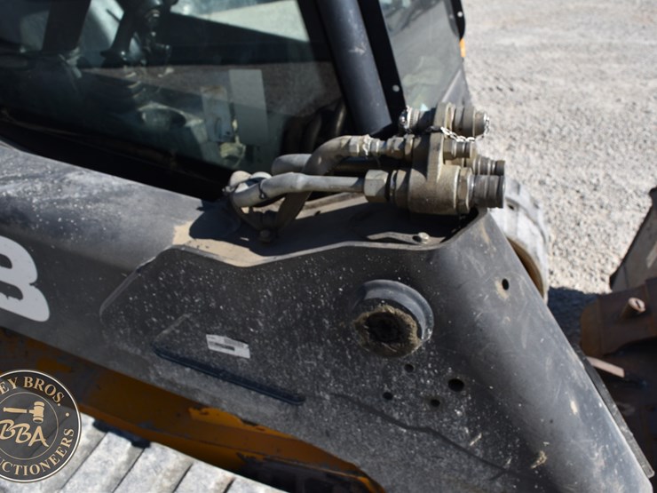 2021-jcb-270t-image-18