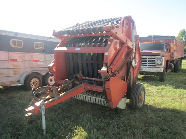 hesston-5500-image-1