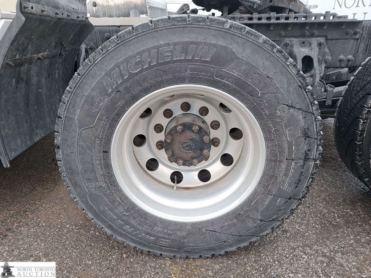 2020-peterbilt-579-image-20