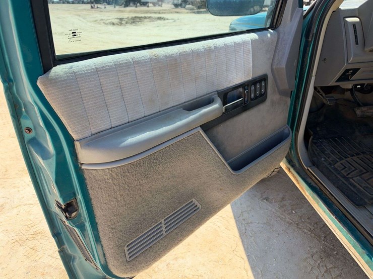 1994-chevrolet-k1500-image-9