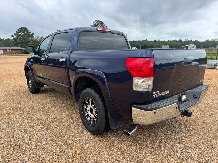 2008-toyota-tundra-image-3