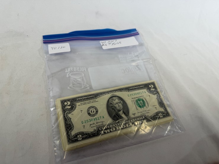 #40130-•-(40)-2017-uncirculated-two-dollar-bills-image-2