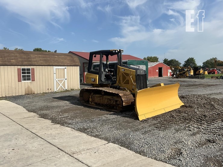 2023-caterpillar-d3-lgp-image-6