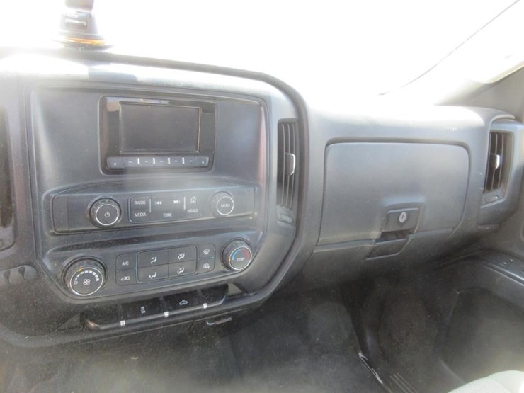 2015-chevrolet-2500hd-image-8