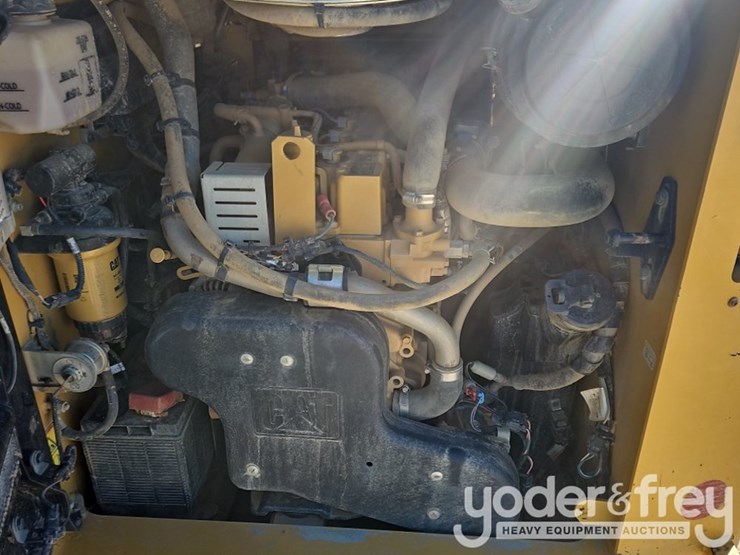2022-caterpillar-289d3-image-17