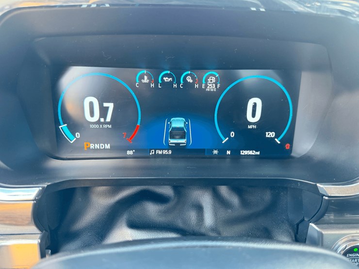 2022-ford-f150-image-15