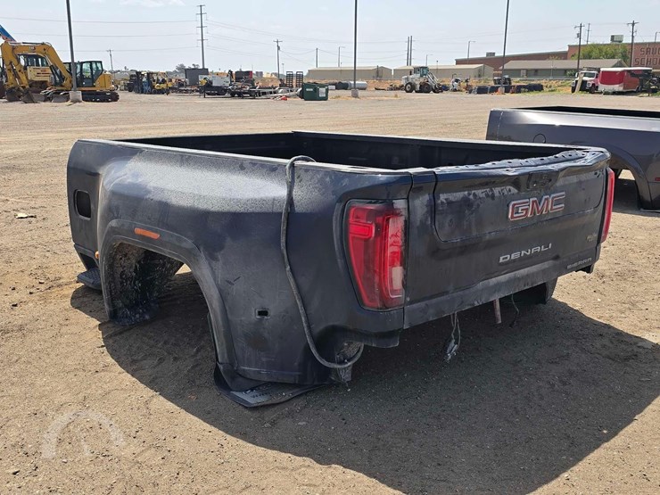gmc-sierra-denali-image-4