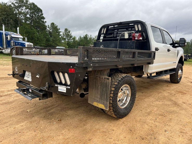 2022-ford-f350-image-3