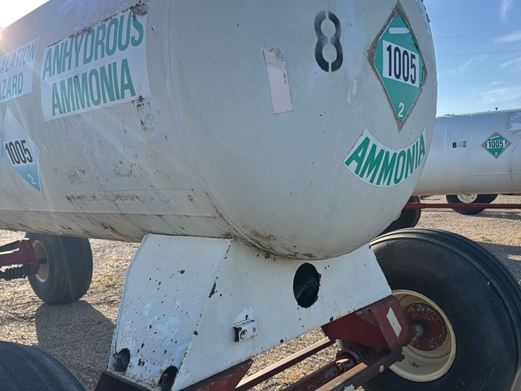 11-11-1450-gallon-nh3-tank,-16.5l--16.1-tires-image-9