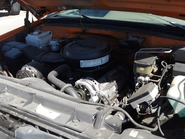 1995-gmc-sierra-3500-image-10