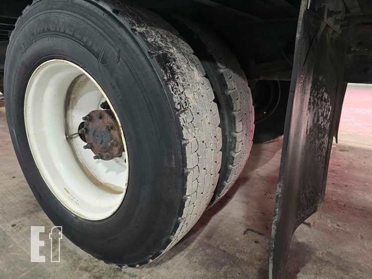 2013-international-durastar-4300-image-24