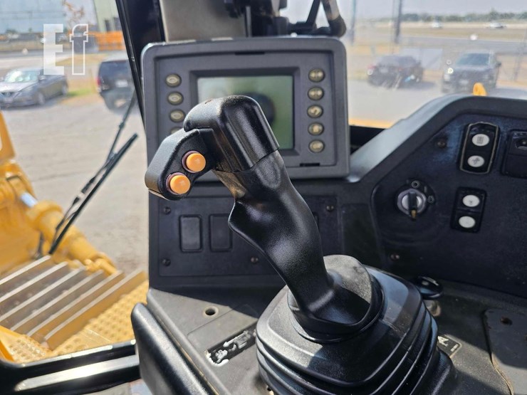 2007-caterpillar-d8t-image-18