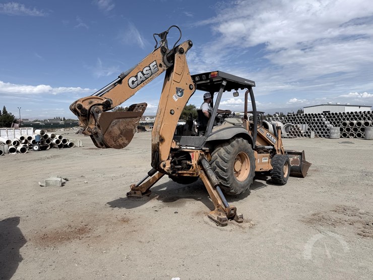 2012-case-580sn-image-3