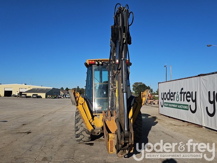 2018-deere-410l-image-5