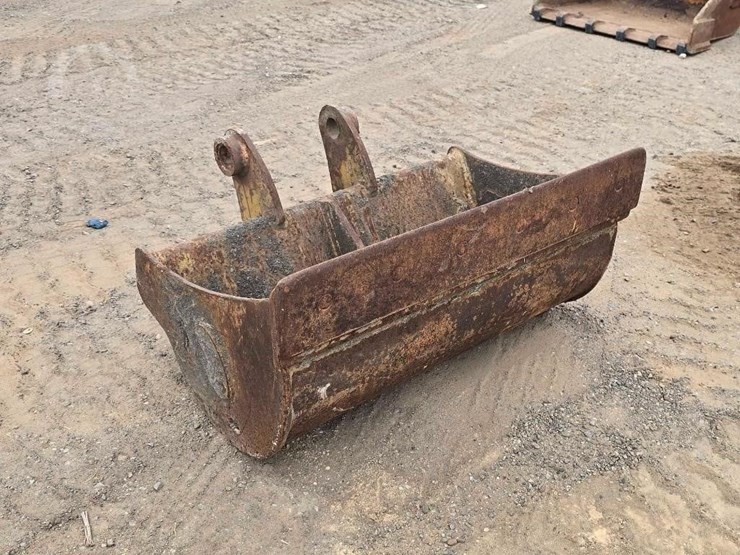 48-inch-bucket-image-2