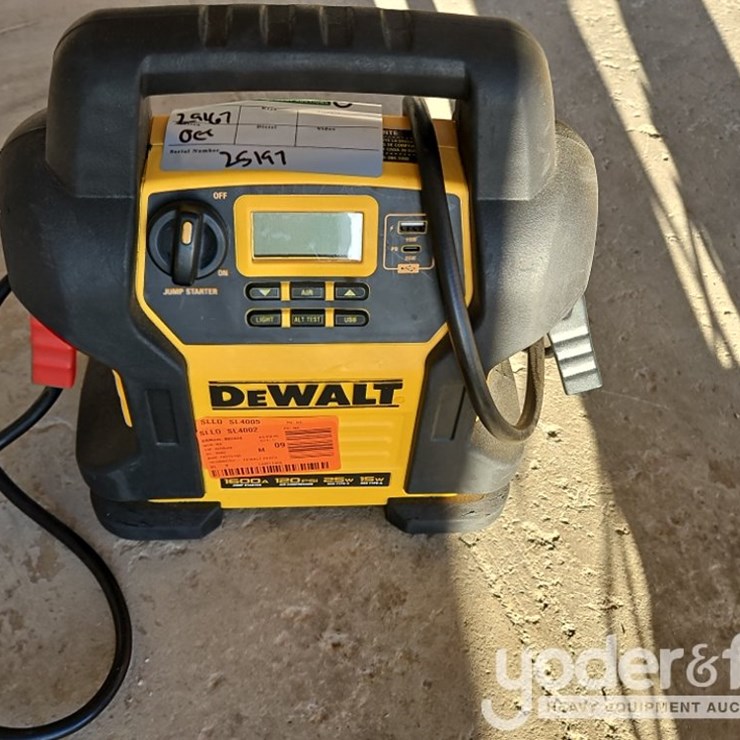 Dewalt 1600 Amp Jump Starter