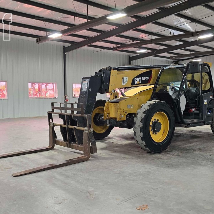2018 CATERPILLAR TL642D