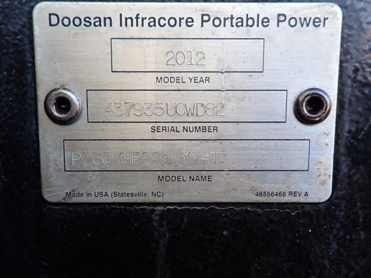 2012-doosan-p260-towable-air-compressor-image-17