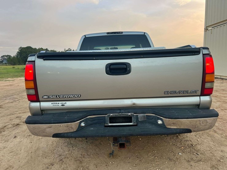1999-chevrolet-silverado-1500-ls-image-6