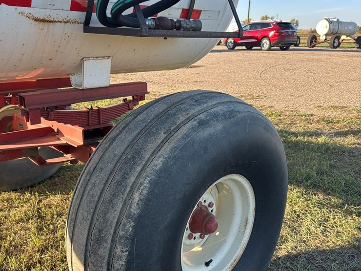11-20-1450-gallon-nh3-tank,-16.5l---16.1-tires-image-15