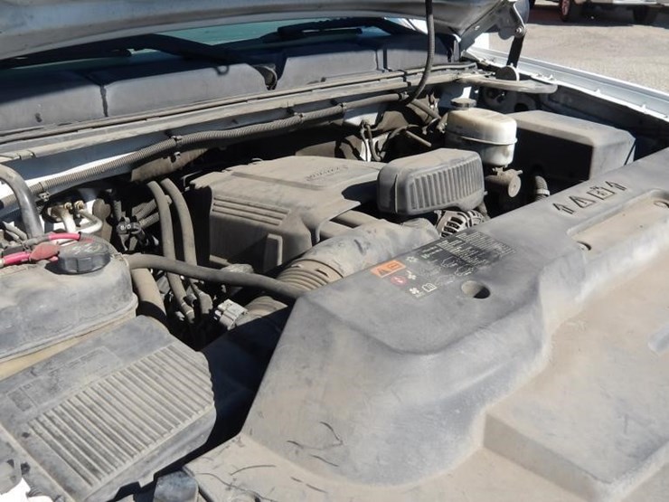 2012-chevrolet-silverado-2500-image-7