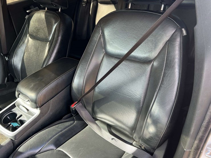 2020-chrysler-300-awd-3.6l-v6-sedan-(166,122-miles)-image-21