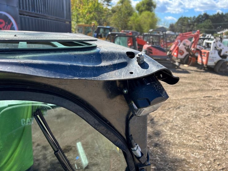 2019-caterpillar-259d3-image-18