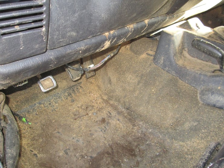 2000-jeep-wrangler-image-28