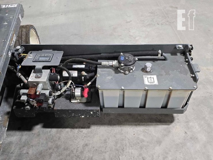 2020-skyjack-sj4732-image-15