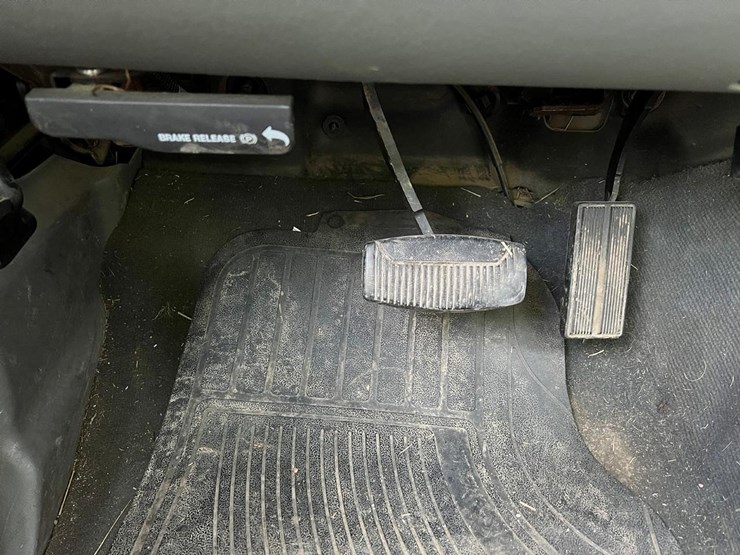 2004-ford-f350-image-24