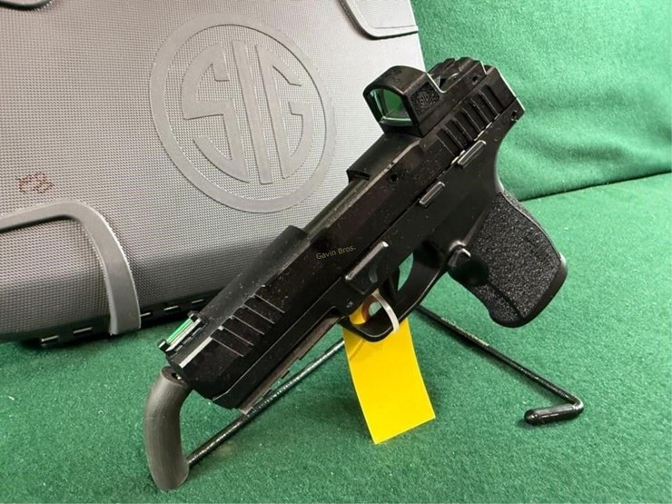 sig-sauer-p322-22lr-pistol-image-9