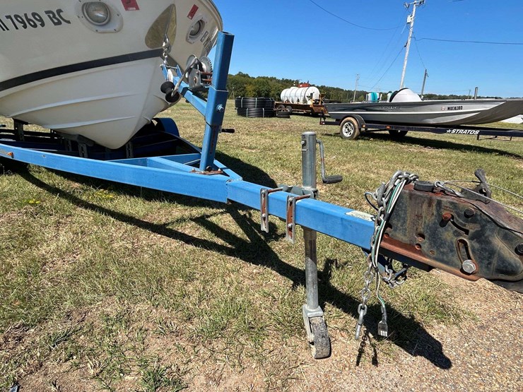 1998-cobalt-200-ski-boat-w/-trailer-(inop)-(no-motor)-image-31