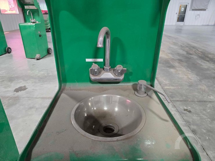 qty.-(2)-portable-mobile-handwashing-stations-image-9
